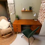 6 Rue D\'Aubuisson
